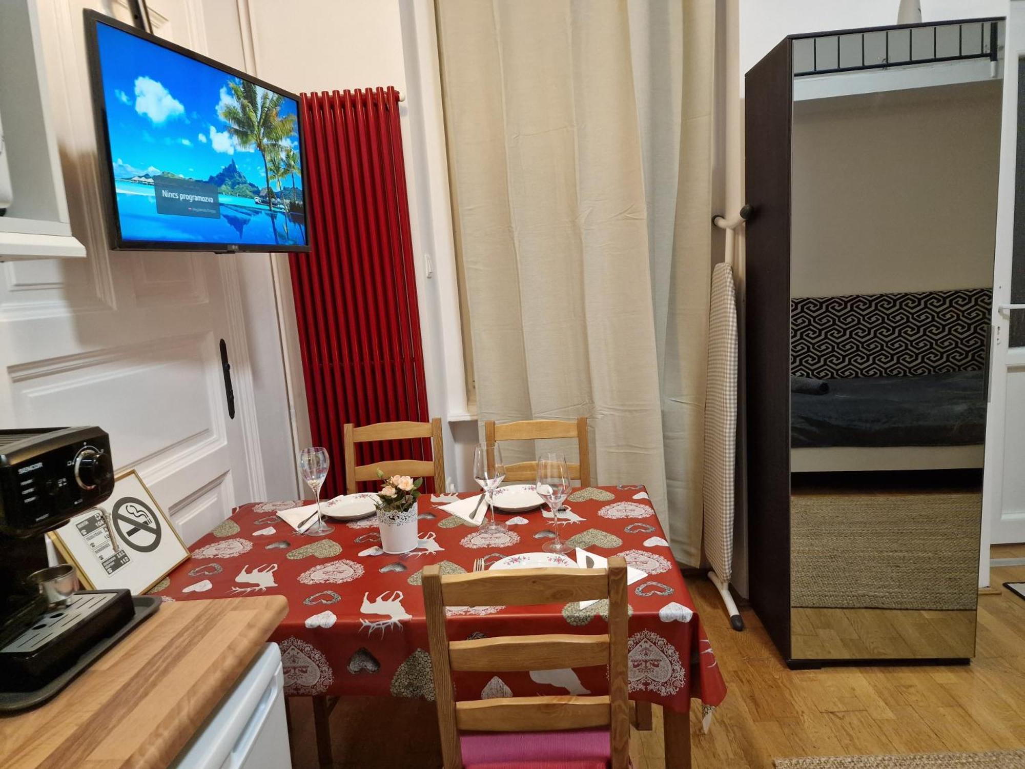 Bercsenyi Apartments - Close To The Gellert Thermal Bath Budapest Rom bilde